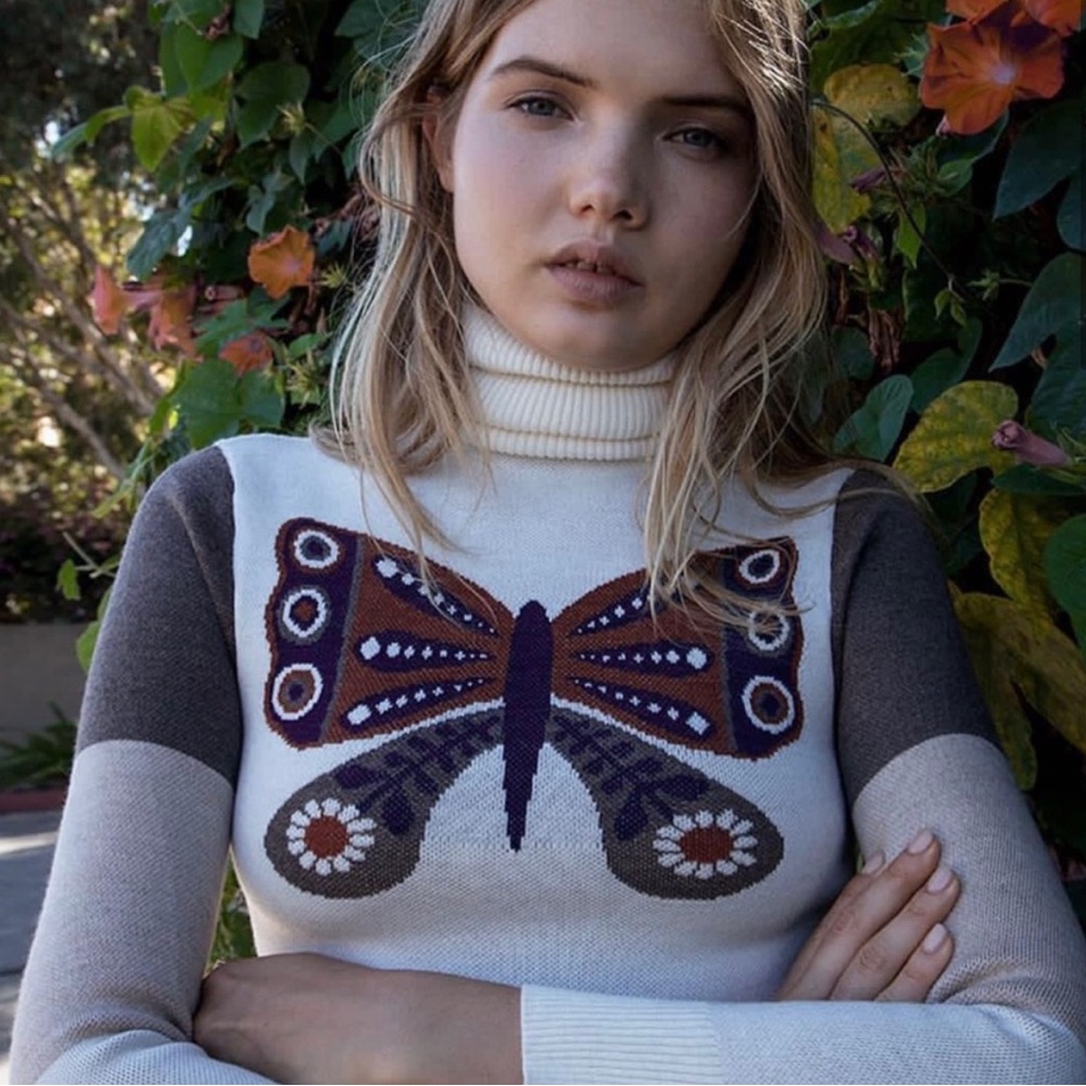 ISO - size large 🦋
